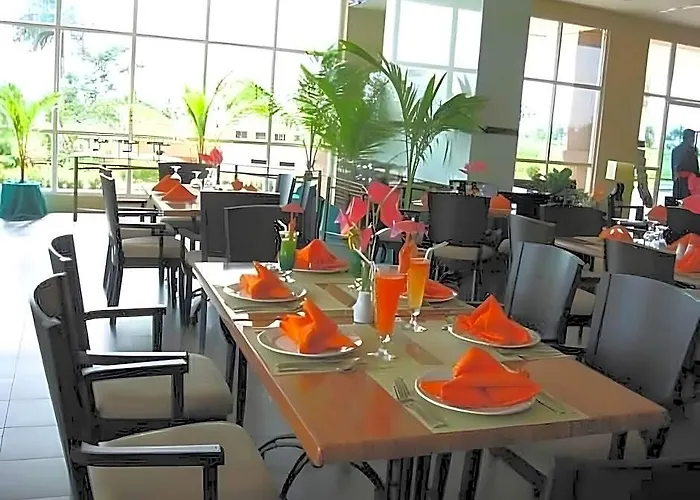 La Mirada Hotel 2*